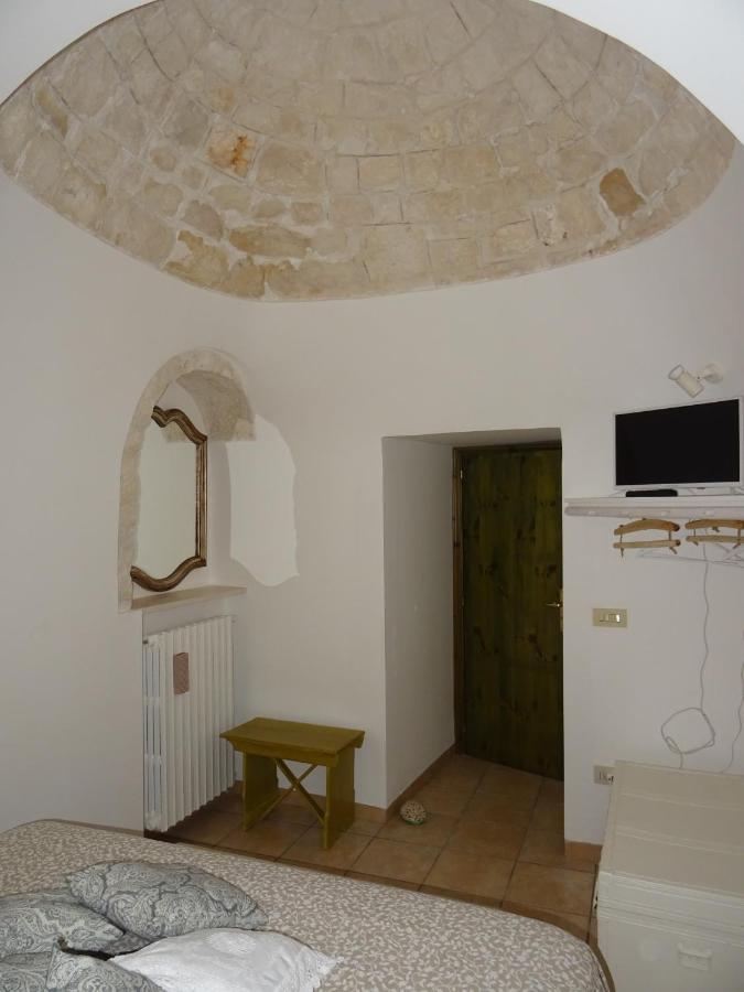 洛科罗通多 Trulli Di Zia Tata旅馆 外观 照片